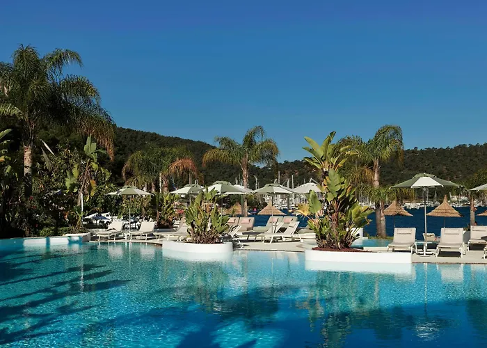 Yacht Classic Hotel - Boutique Class